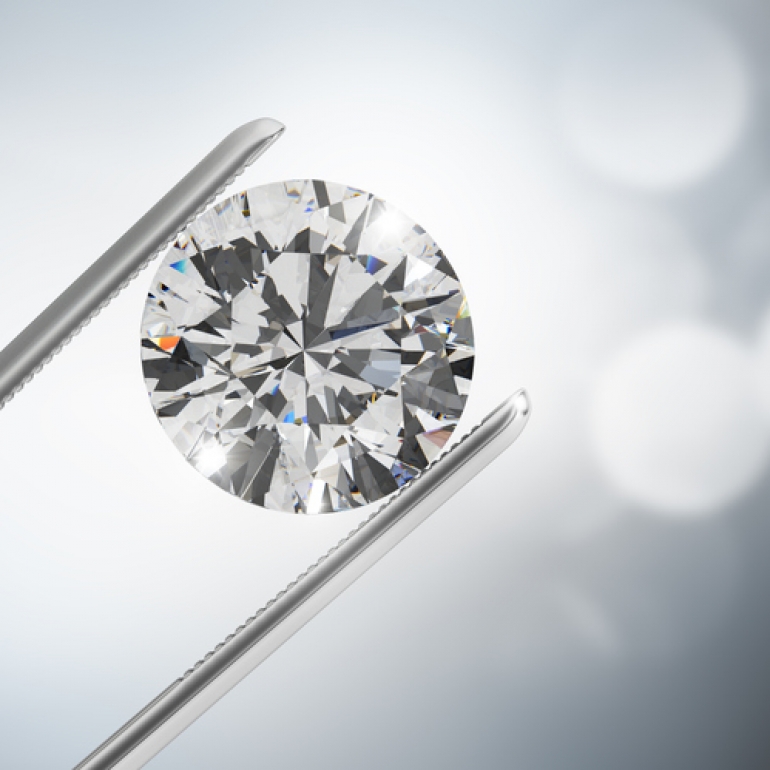 What is the best way to sell a diamond necklace?