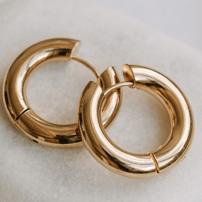 gold earrings