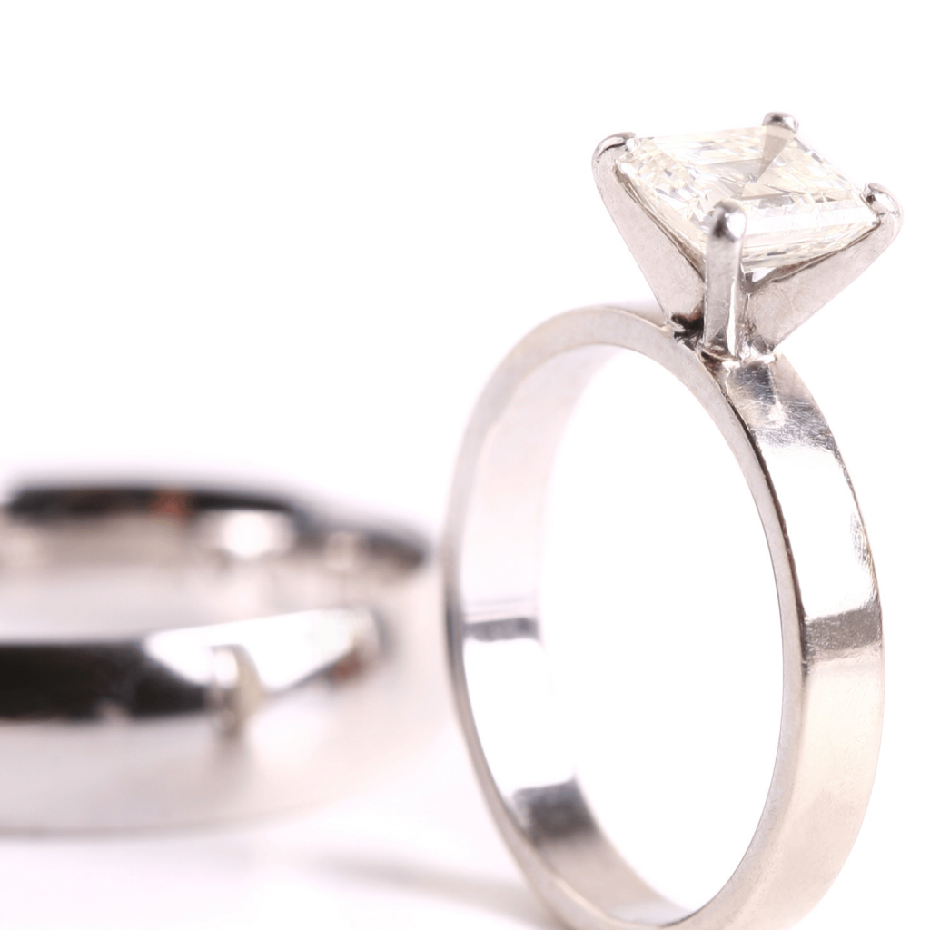 diamond engagement ring